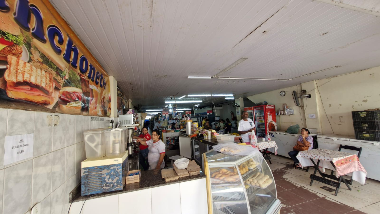 Lanchonete, Padaria e Mercearia Varejão do Roberto