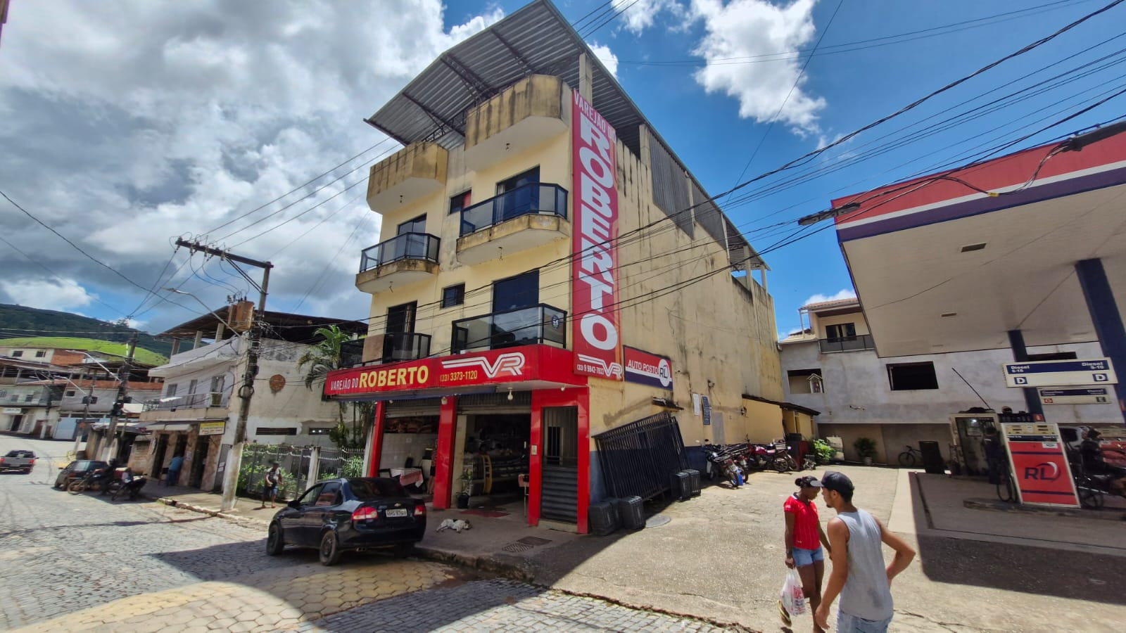 Lanchonete, Padaria e Mercearia Varejão do Roberto