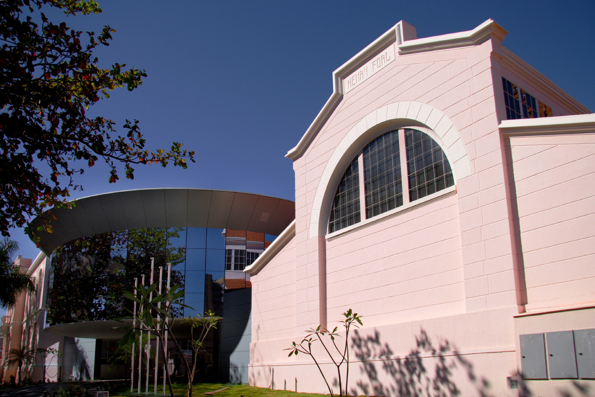 Centro Cultural SESIMINAS Uberaba - José Maria Barra