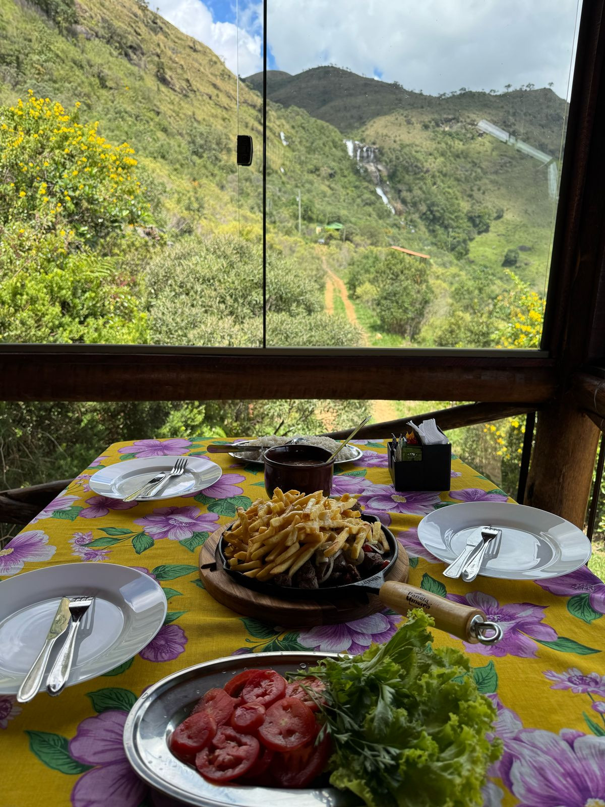 RESTAURANTE VALE DAS ÁGUAS