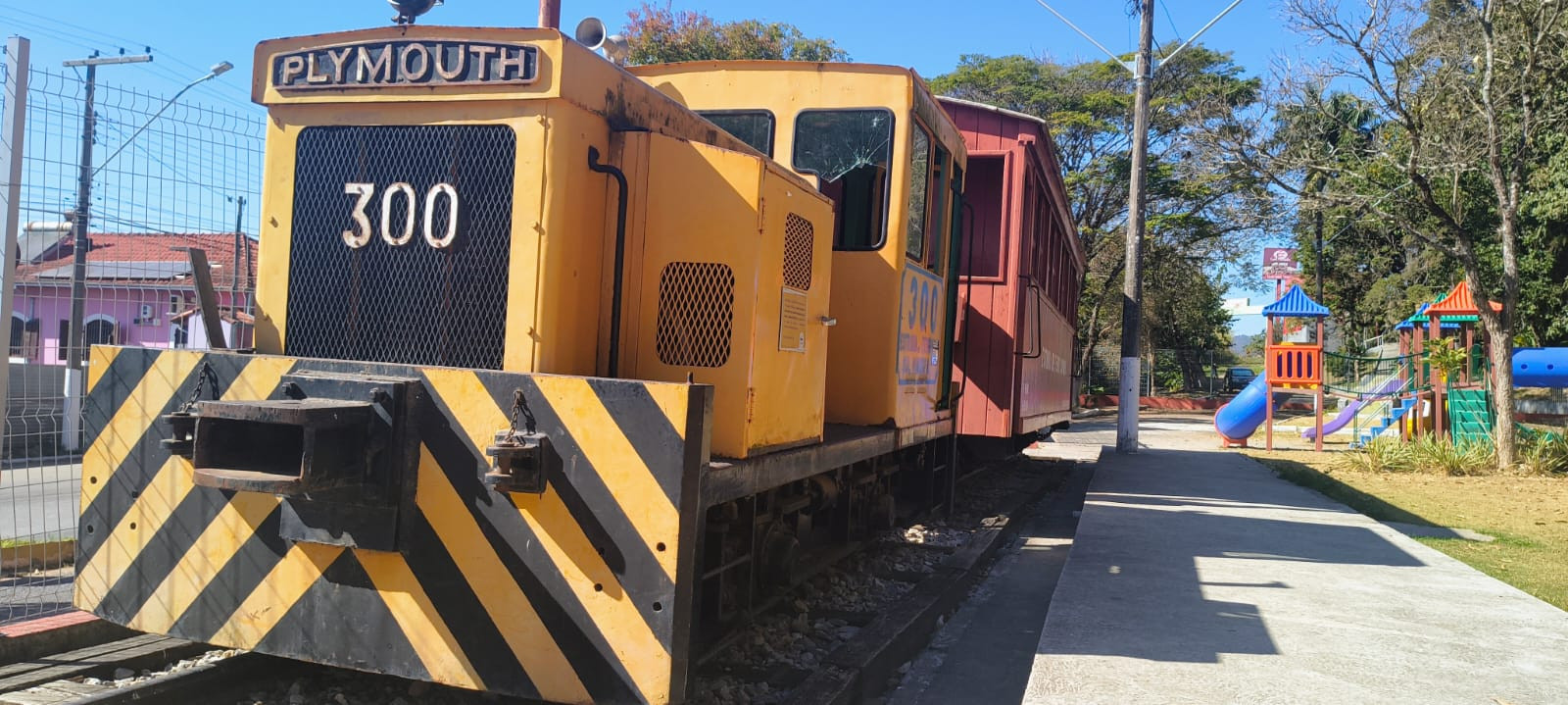 TRENZINHO (ANTIGA ESTAÇÃO DE TREM DE PIRANGUINHO)