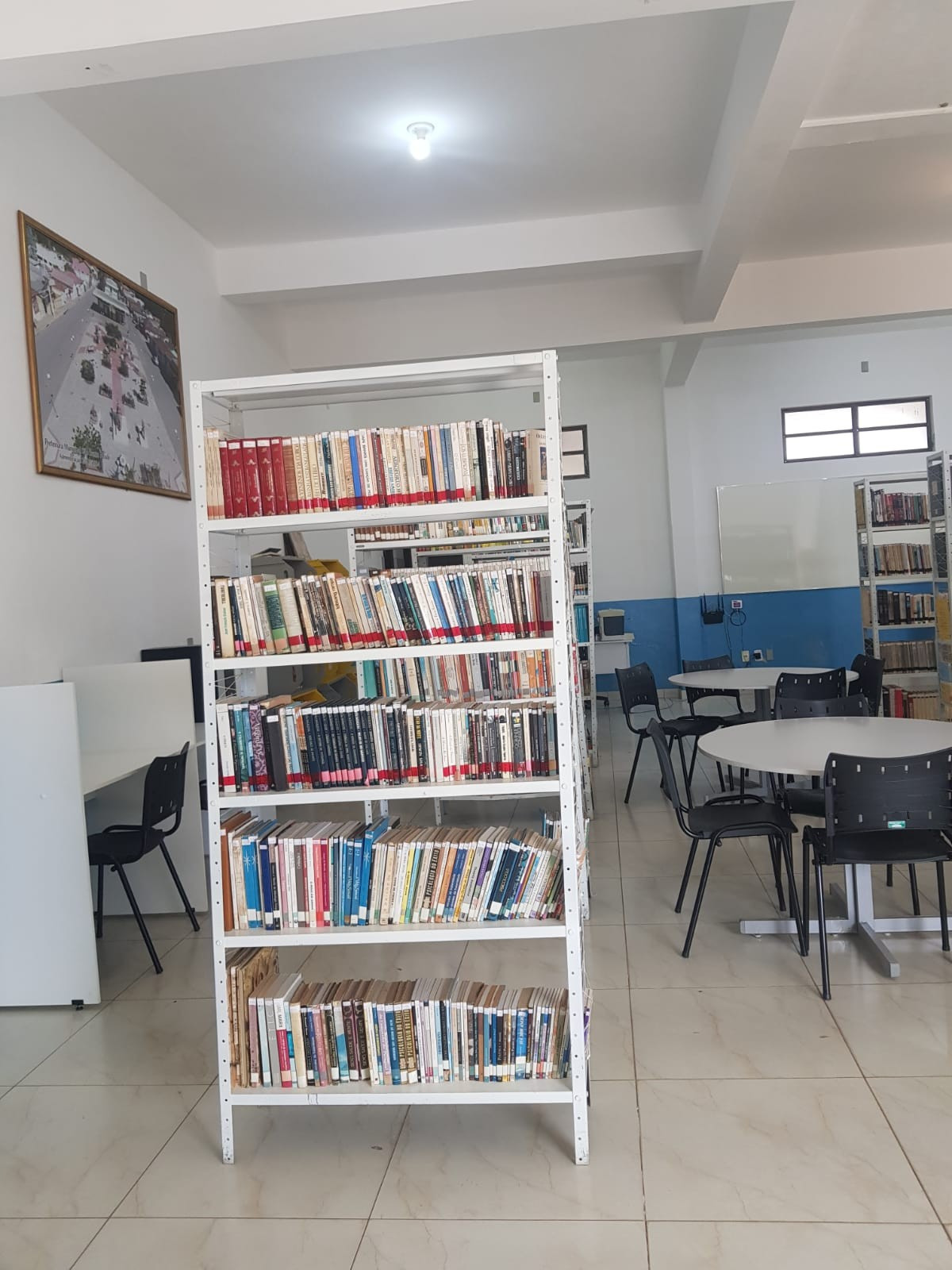 Biblioteca Pública Municipal Maria do Carmo Morad Santos