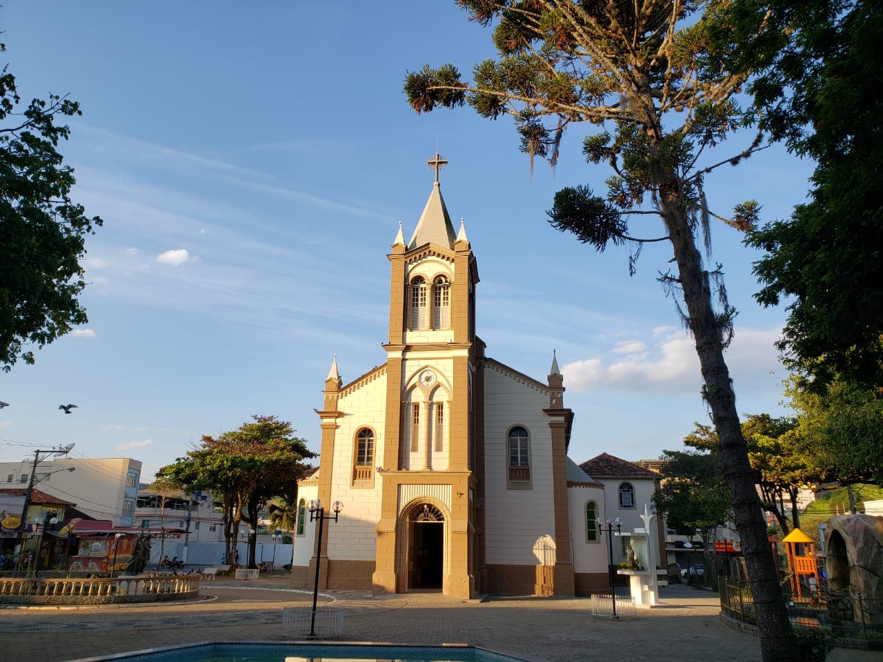 Bicas — foto 1 de 3